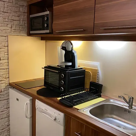 Polaris Yacht Apartman Balatonalmádi Exterior photo